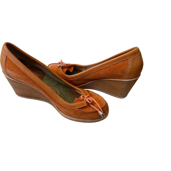 DOLCE & GABBANNA - VTG Classic D&G Orange Suede Bow Trim Wedge Heel Pumps 8.5 - Picture 10 of 12